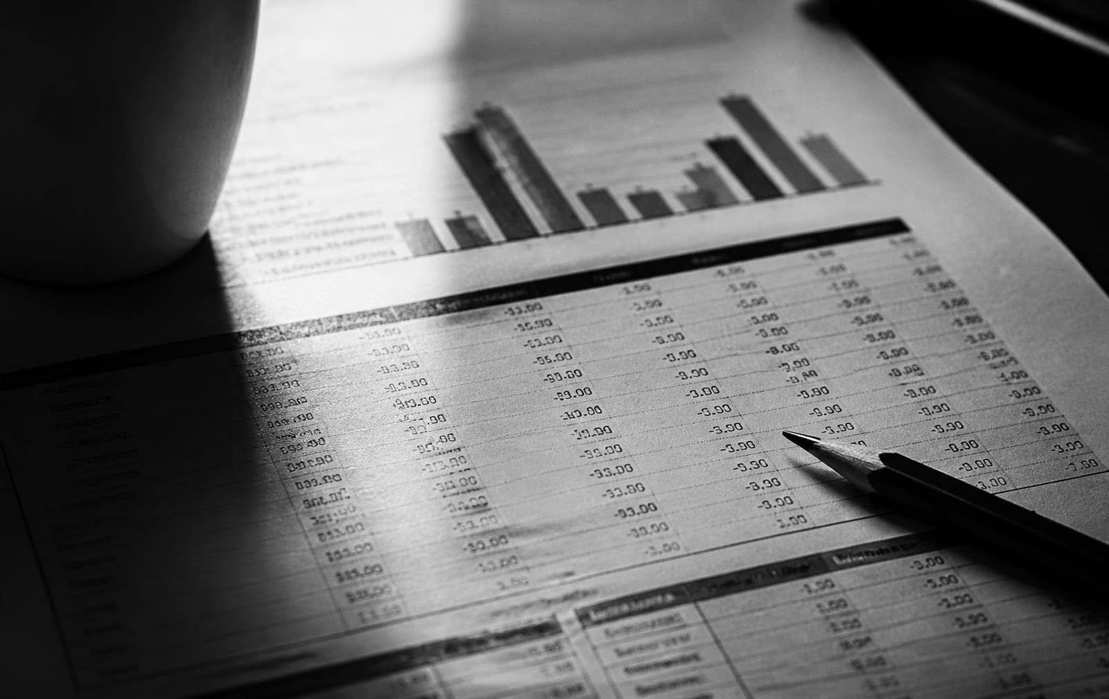 Relatório de performance com métricas de campanha